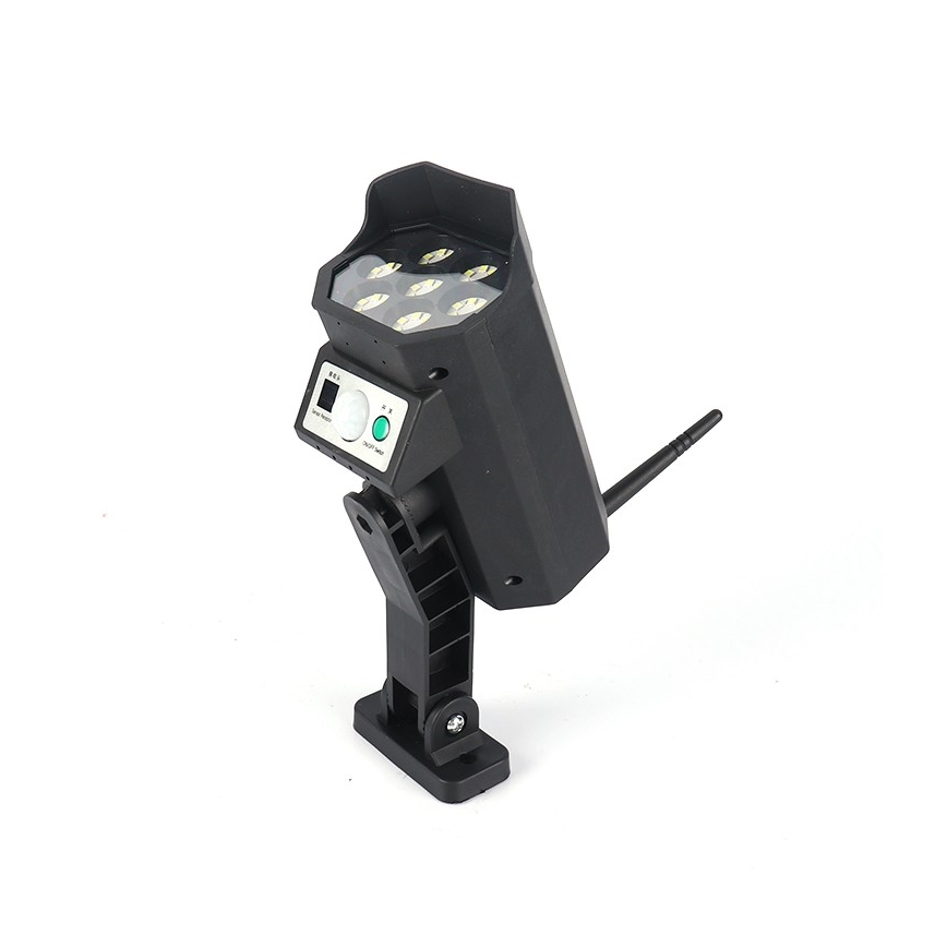 LED låtsas säkerhetskamera med sensor och med solcellspanel LED/5W/5,5V IP65 + fjärrkontroll