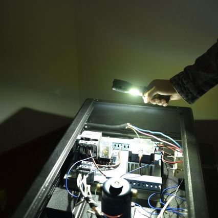 LED  LED/5W/3xAAA