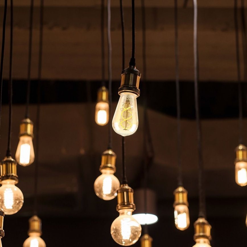 LED Ljusreglerad glödlampa FILAMENT ST64 E27/4,8W/230V 1800K