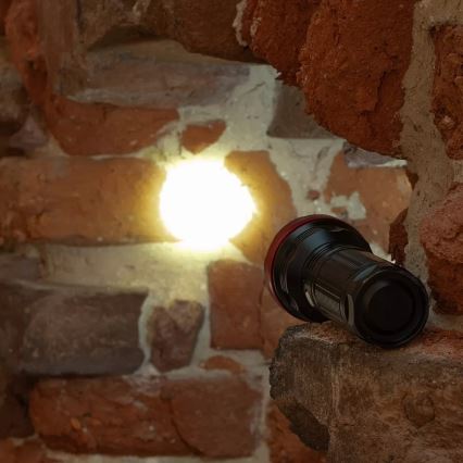 LED Ljusreglerad uppladdningsbar ficklampa LED/20W/5V IPX5 2000 glansig 6000 mAh