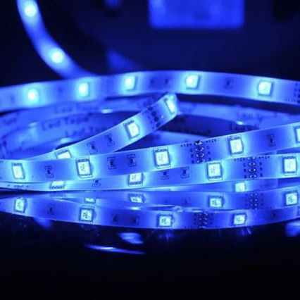 LED RGB Dimbar ljusslinga 5m LED/18W/12V IP20