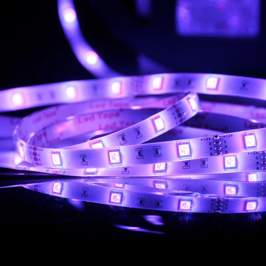 LED RGB Dimbar utomhus ljusslinga 5m LED/14W/12V IP65
