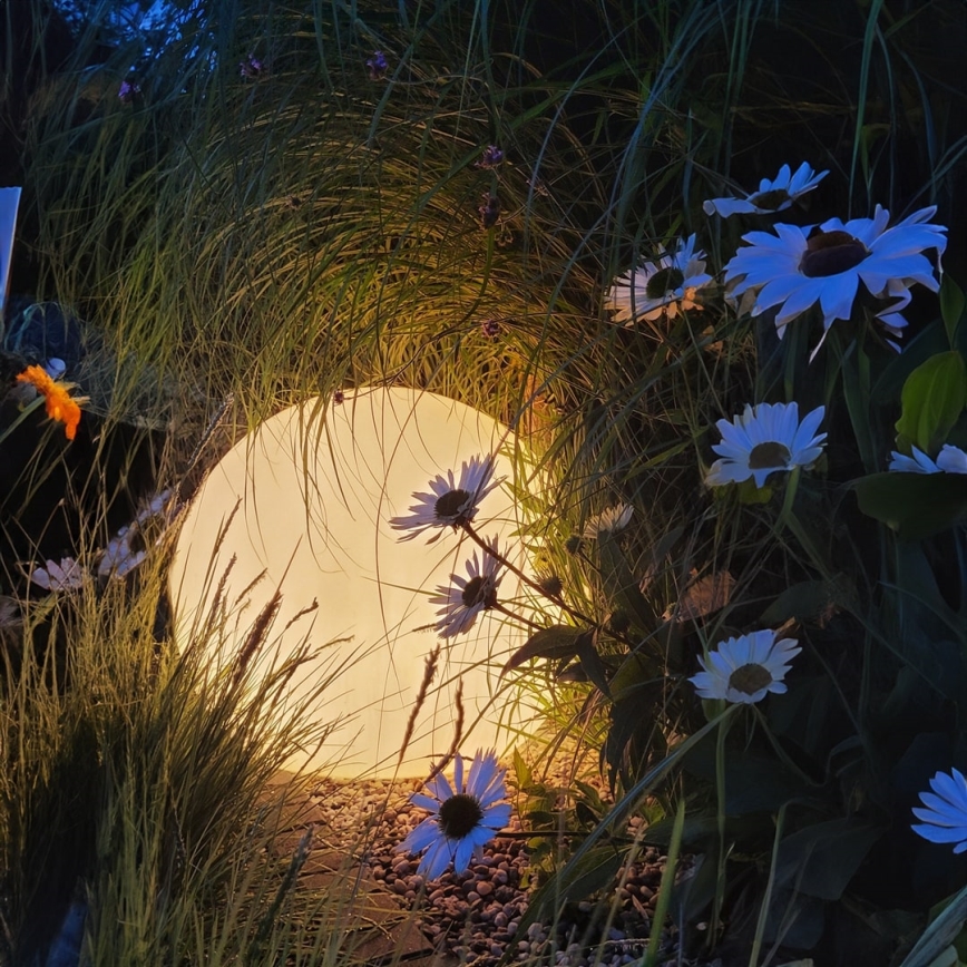 LED RGB Ljusreglerad utomhus lampa GLOBO 1xE27/8,5W/230V diameter 40 cm IP44 + fjärrkontroll