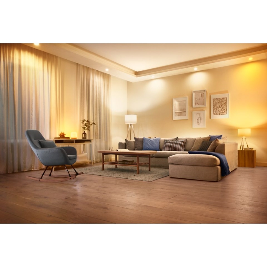 LED RGBW Dimbar glödlampa C37 E14/4,9W/230V 2200-6500K CRI 90 Wi-Fi -WiZ