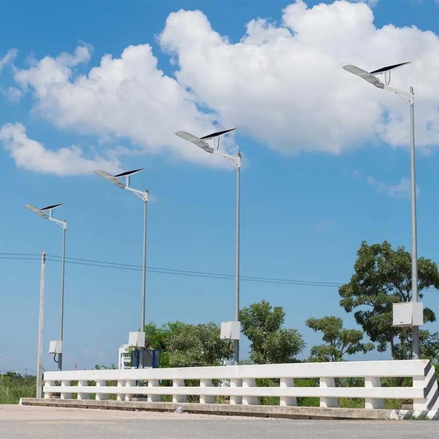 LED Ljusreglerad solcell gata lampa SAMSUNG CHIP LED/50W/6,4V 4000K IP65 + fjärrkontroll