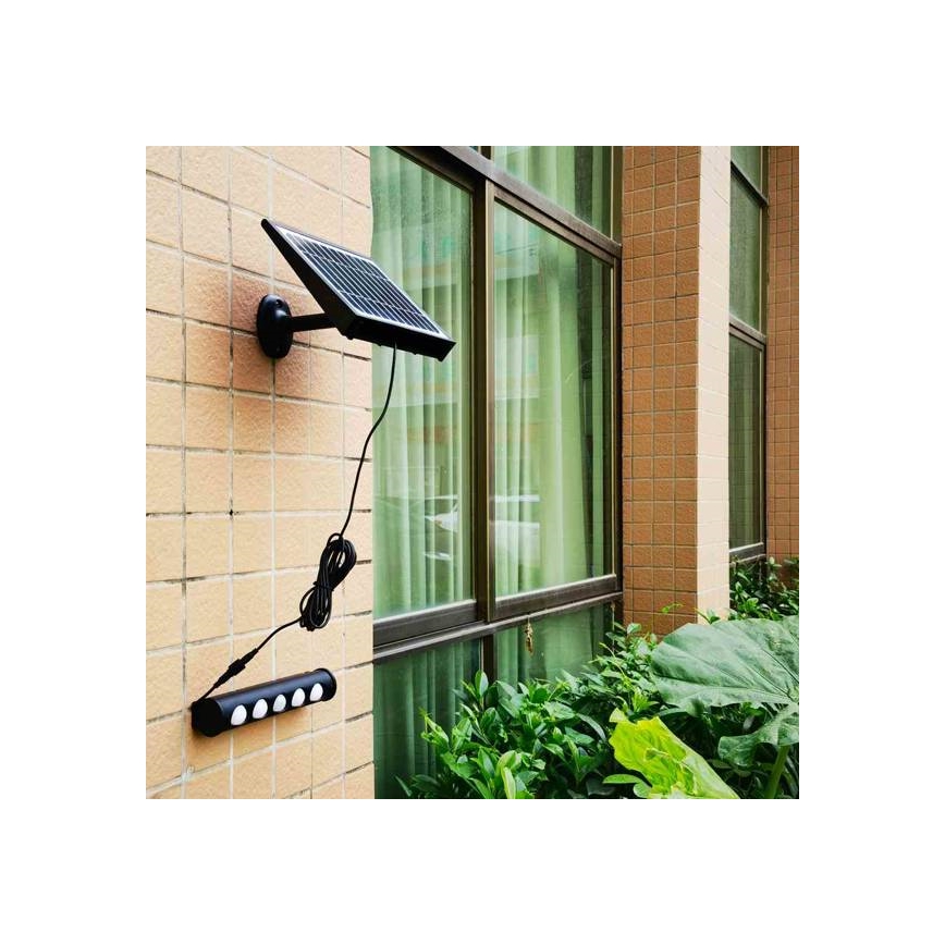 LED Solcell vägg lampa med en rörelse- och skymningssensor LED/8W/3,7V 4000 mAh 4000K IP65