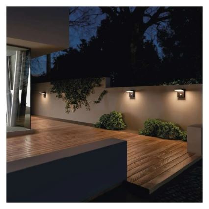 LED solcell väggbelysning med sensor LED/4,4W/3,7V 2200 mAh IP44