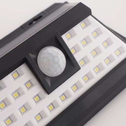 LED solcell väggbelysning med sensor LED/5W/3,7V 1800 mAh IP65