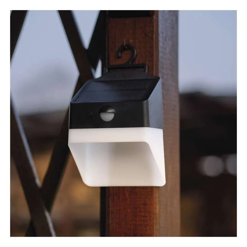 LED solcell väggbelysning med sensor LUMI LED/3,7W IP65 svart