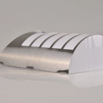LED solcell väggbelysning med sensor SAFFO LED/3,7V 2000 mAh IP44
