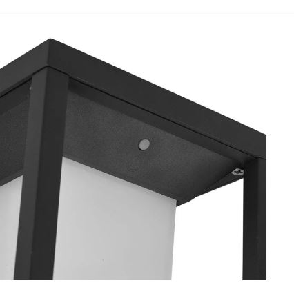 LED solcell väggbelysning med sensor SAMSUNG CHIP LED/2W/3,7V IP65 2600 mAh