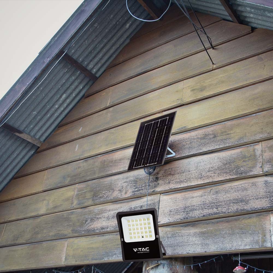 LED Solcellstrålkastare utomhus LED/20W/3,2V 6400K IP65 15000 mAh + fjärrkontroll