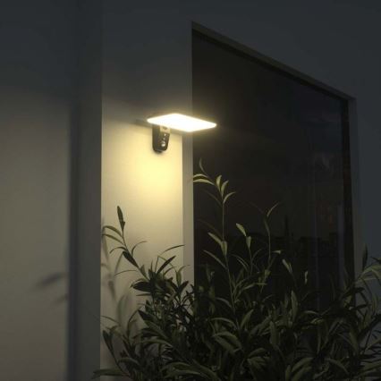 LED solcellsvägglampa med sensor LED/15W/3,2V 4000K/6000K IP65 6000 mAh svart