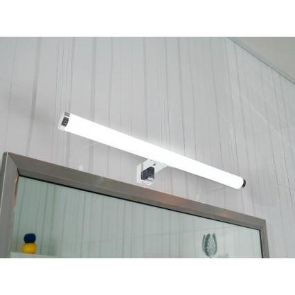 LED-spegelbelysning för badrum LED/10W/230V 45 cm IP44 blank krom