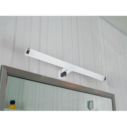 LED-spegelbelysning för badrum LED/10W/230V 45 cm IP44 blank krom