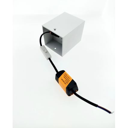 LED-spotlampa LED/5W/230V 3000/4000/6400K 7,5x7,5 cm vit