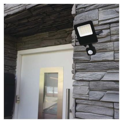 LED strålkastare med sensor VISIO LED/10W/230V 4000K IP65