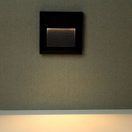 LED trappbelysning för utomhusbruk LED/2W/230V IP65 3000K svart
