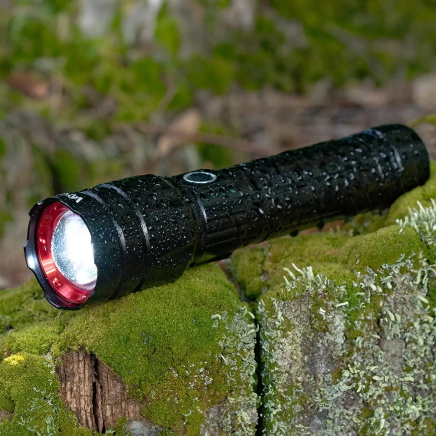 LED Dimbar uppladdningsbar ficklampa med strömbank funktion LED/30W/5V IPX5 1060 glansig 5000 mAh