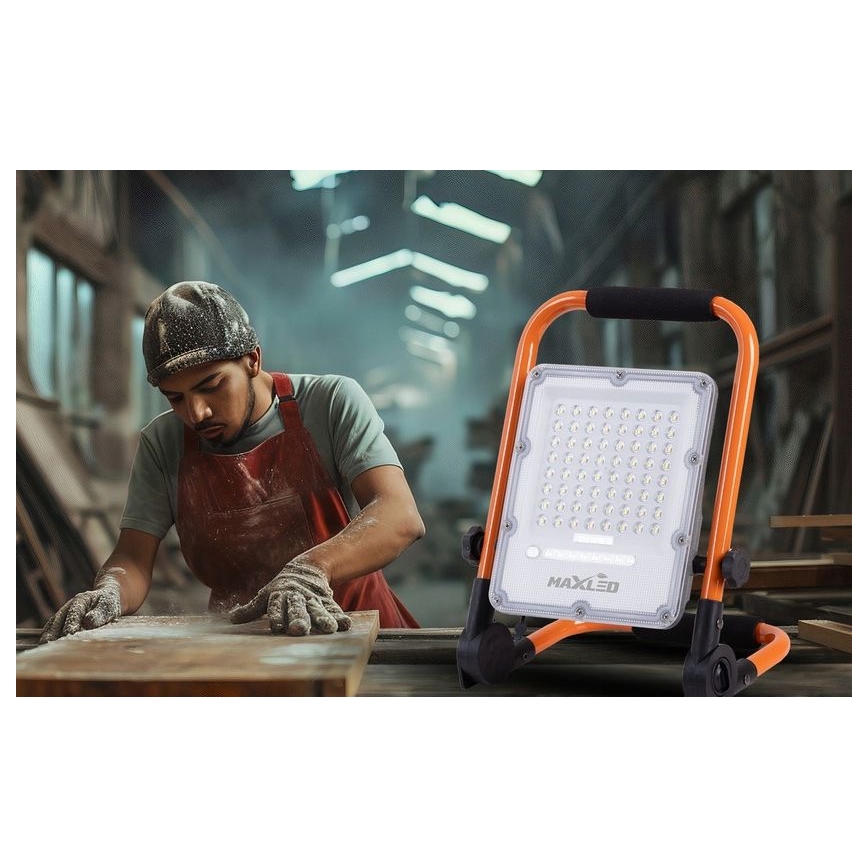 Dimmbar uppladdningsbar LED-reflektor med stativ LED/100W/3,2V 4500K 10000 mAh IP65 orange