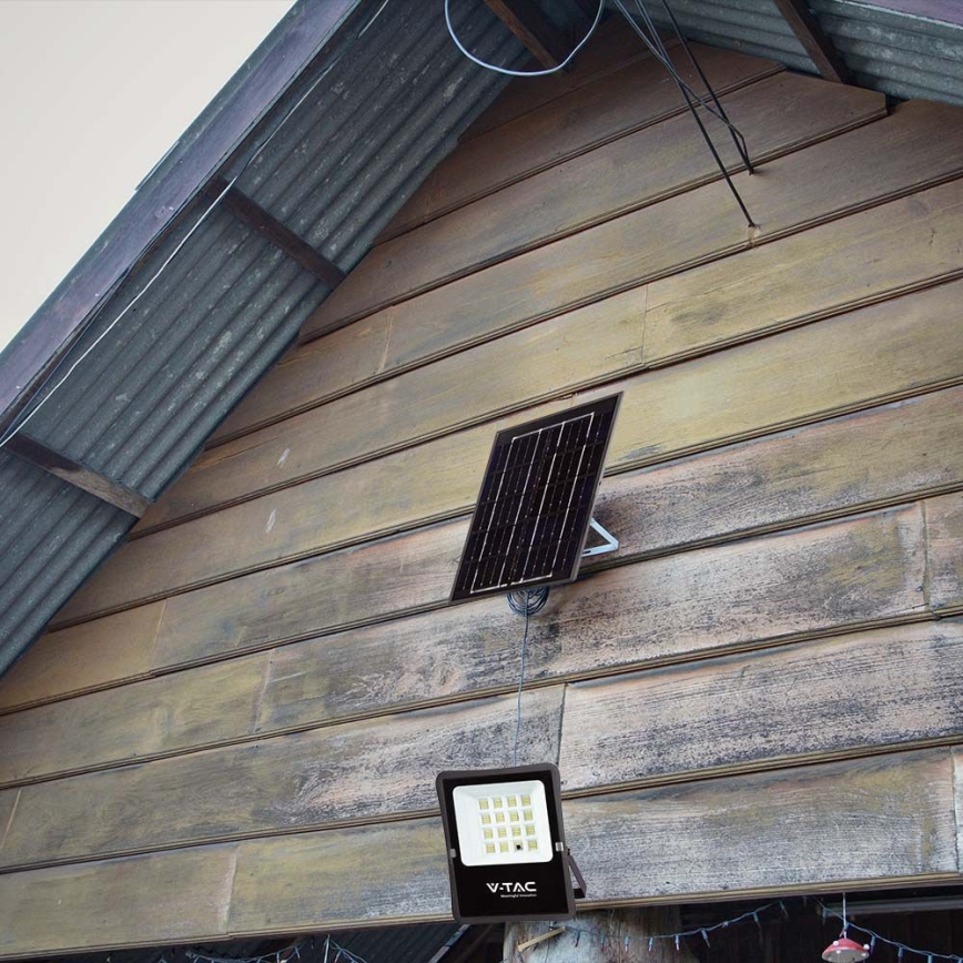 LED Utomhus solar strålkastare LED/12W/3,2V 4000K IP65 + fjärrkontroll