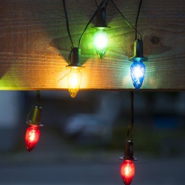 LED utomhusslinga för jul CONE FILAMENT 20xE10 19m, flerfärgad/varmvit, IP44, Tillverkad i Tjeckien