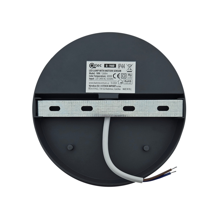 LED utomhusväggarmatur med rörelsesensor – 18W, 230V, IP44, vit