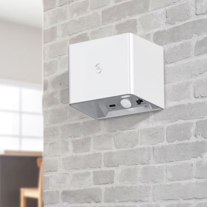 LED Ljusreglerad vägg beröring belysning med sensor MIRI LED/2,5W/3,7V 3000/4000/6400K 4000 mAh vit