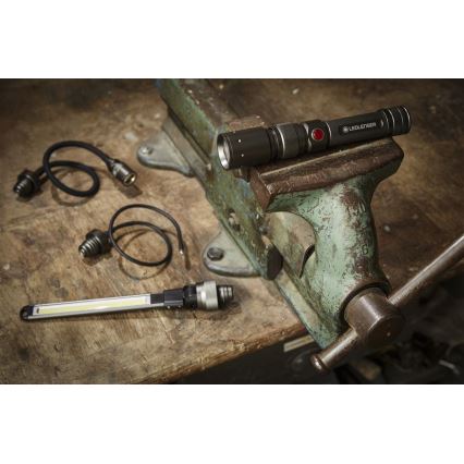 Ledlenser WORKERS FRIEND - dimbar uppladdningsbar LED-ficklampa, 2500 mAh, 280 lm, 80 h, svart