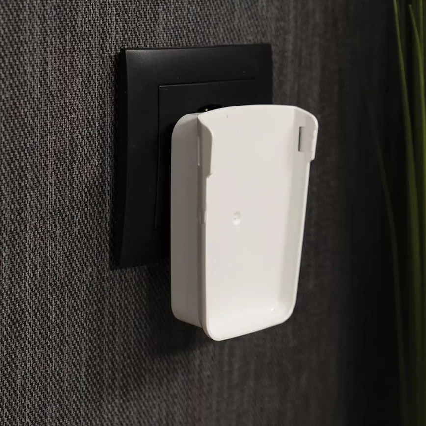 Ledvance - LED navigationslampa med stickkontakt med sensor LUNETTA LED/2W/230V