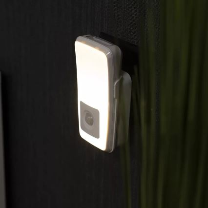 Ledvance - LED navigationslampa med stickkontakt med sensor LUNETTA LED/2W/230V