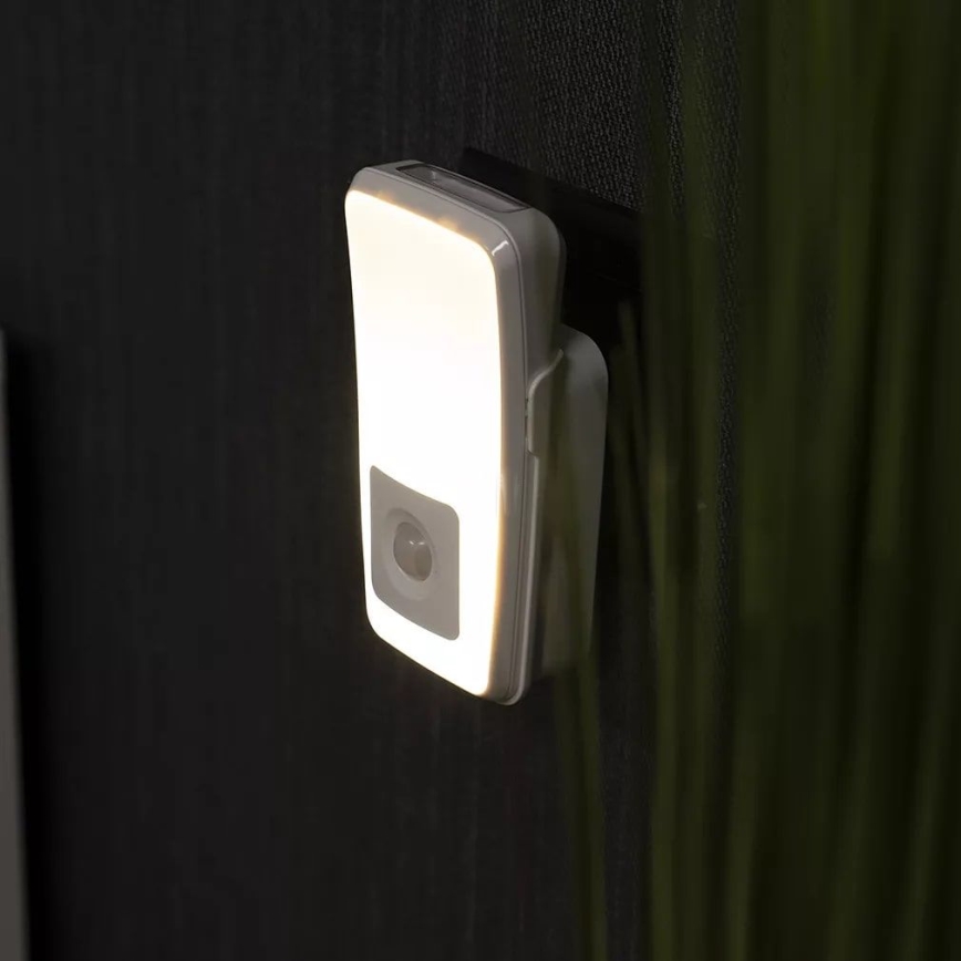 Ledvance - LED navigationslampa med stickkontakt med sensor LUNETTA LED/2W/230V