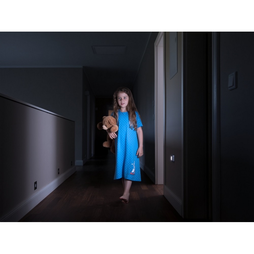 Ledvance - LED navigationsljus med sensor NattbelysningLUX LED/0.25W/3xAAA