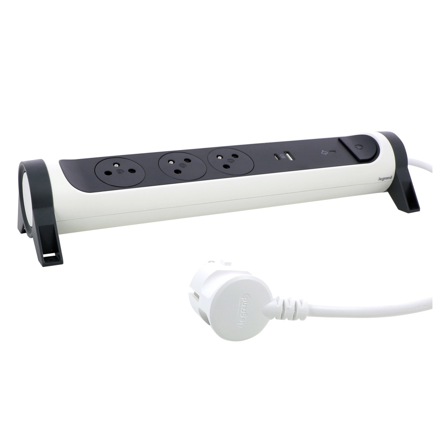 Legrand 049416 - Förlängningskabel med brytare 3Z Typ E + USB-A + USB-C 1,5m