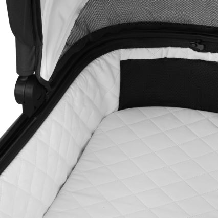 Lionelo - Kombinerad barnvagn 3-i-1 LAYLA Black Onyx