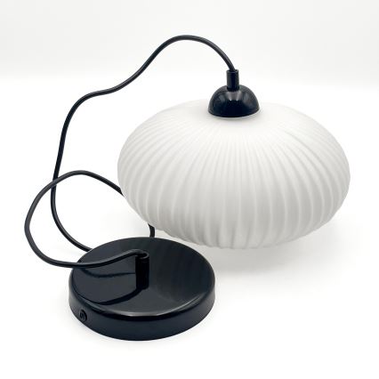 Ljuskrona med textilsladd HARMA 1xE27/15W/230V diameter 25 cm vit/svart