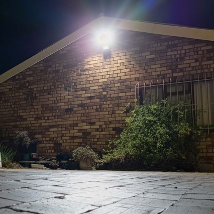 LED-dimbar strålkastare med rörelsesensor SmartLife LED/20W/230V 3000-6500K IP44 Wi-Fi