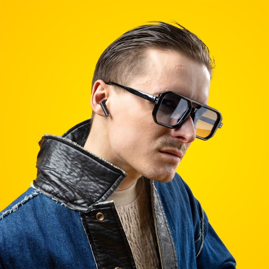 Niceboy Beans 4 - Trådlös earphones 300 mAh + 2x 35 mAh IPX4 svart