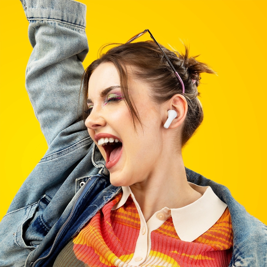 Niceboy Pins 4 - Trådlös earphones med ANC 400 mAh + 2x 50 mAh IPX4 vit