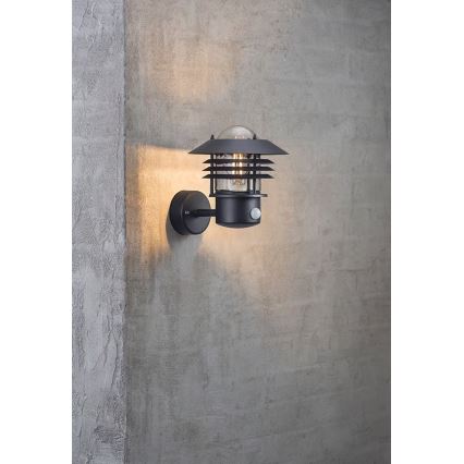 Nordlux - Utomhus väggarmatur med sensor VEJERS 1xE27/60W/230V IP54 svart