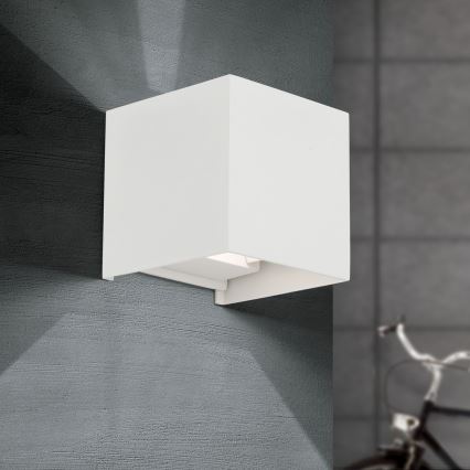 LED vägglampa för utomhusbruk CUBE 2xLED/3W/230V IP54 vit