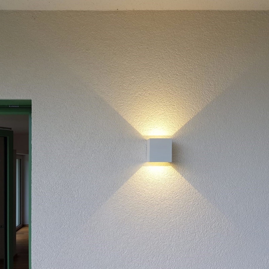 LED vägglampa för utomhusbruk CUBE 2xLED/3W/230V IP54 vit