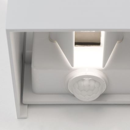 LED Utomhusbelysning med rörelse och skymningssensor CUBE-S LED/13W/230V IP54 vit