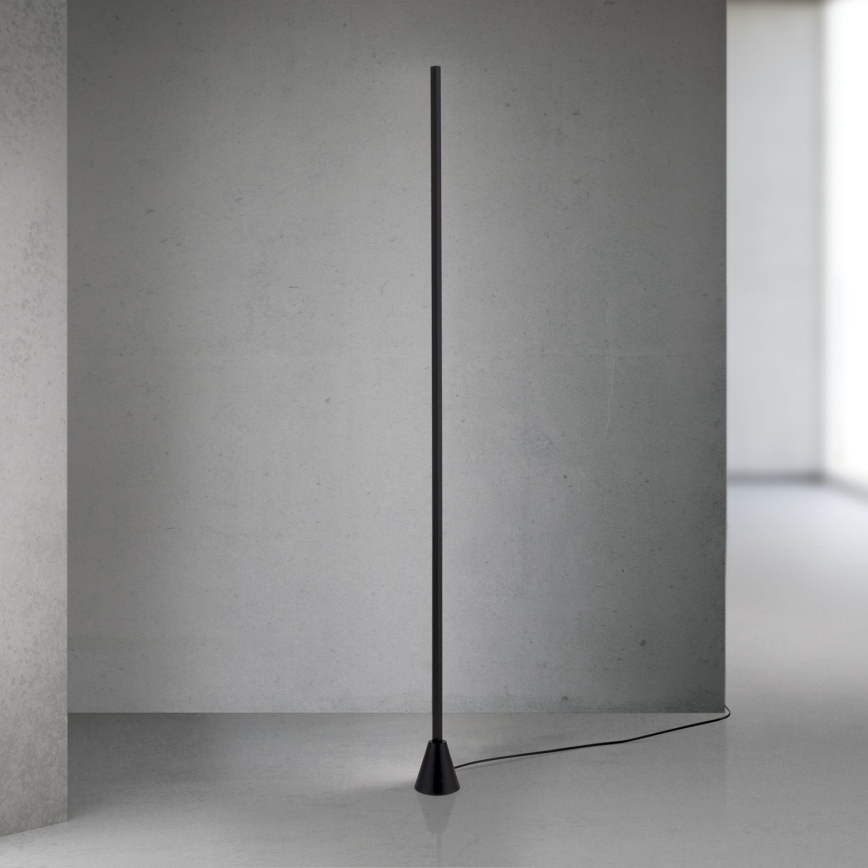 LED-dimbar golvlampa med rörelsesensor SOJIE LED/26W/230V svart