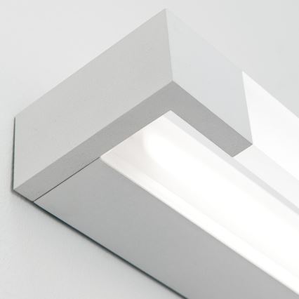 Badrumsspegel med LED-belysning MARILYN LED/21W/230V 57 cm IP44 vit