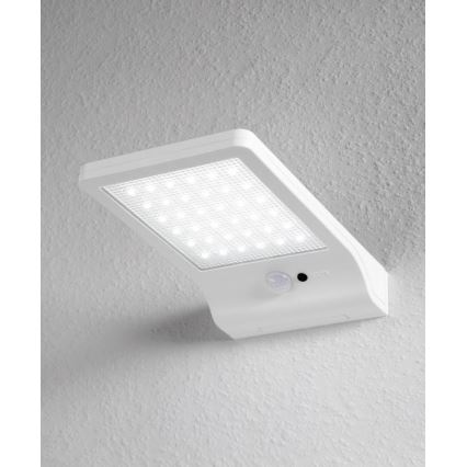 Osram - LED solcellsdriven vägglampa med DOORLED-sensor, 3 W, 3,3 V, 2000 mAh, IP44, vit