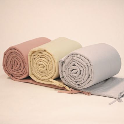PETITE&MARS - Spjälsängssäkerhetsbarriär TILLY MAX 360 cm rosa