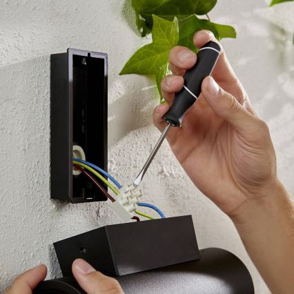 Philips - LED RGBW Dimbar vägglampa utomhus Hue APPEAR 2xLED/8W/230V IP44