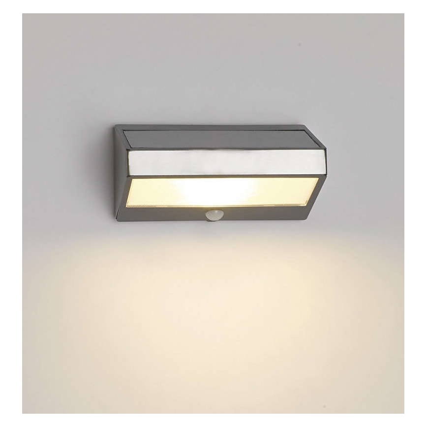 Philips 17811/47/16 - Sollampa LED belysning med sensor MYGARDEN Grön Hem LED/15W