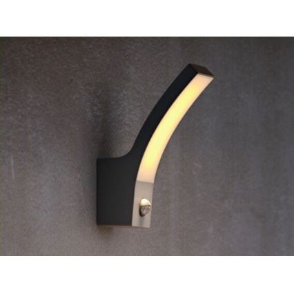 Philips - LED utomhusvägglampa med sensor LED/12W/230V 2700K IP44